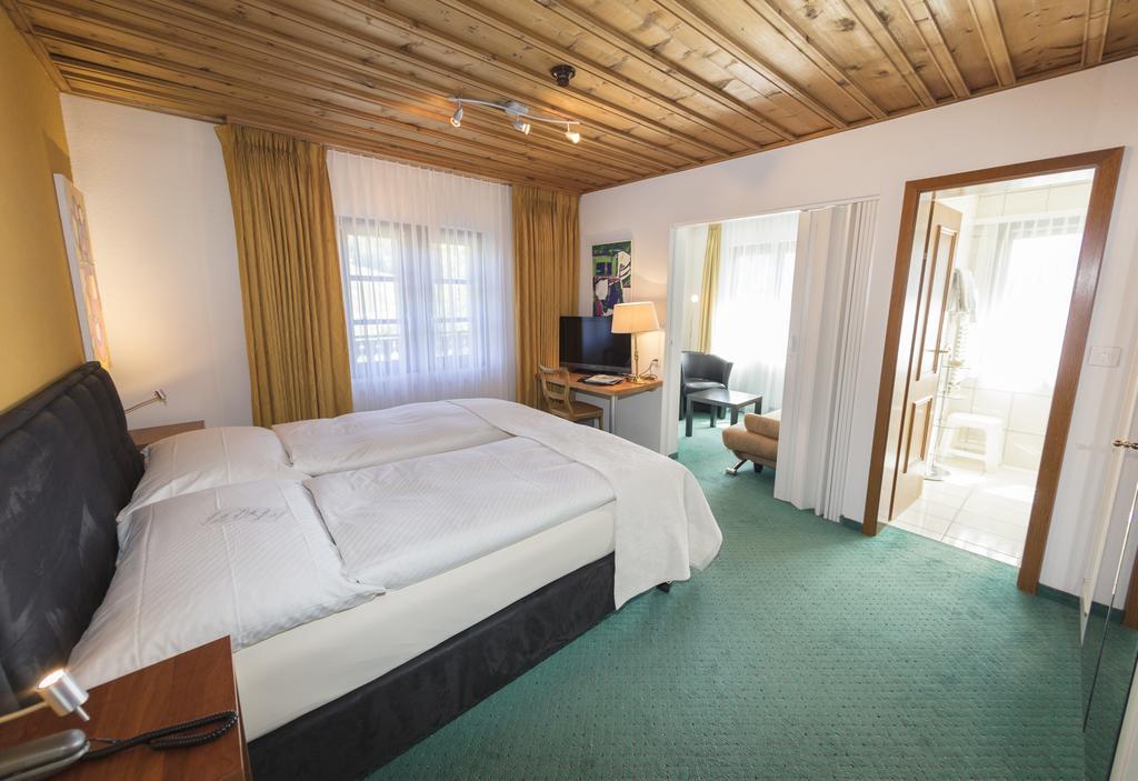 Chalet-Hotel Larix Davos Exterior photo